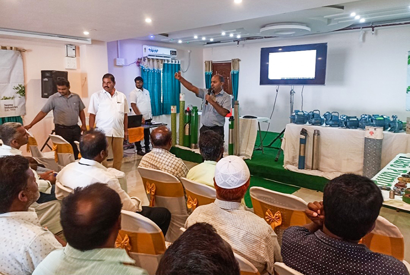 Taro Pumps sales manager conducting mechanics meet