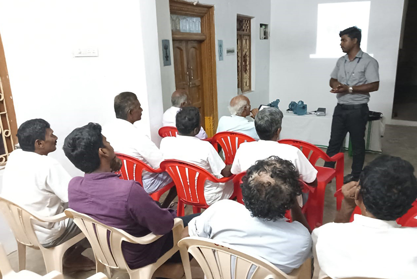 Taro Pumps sales manager conducting mechanics meet