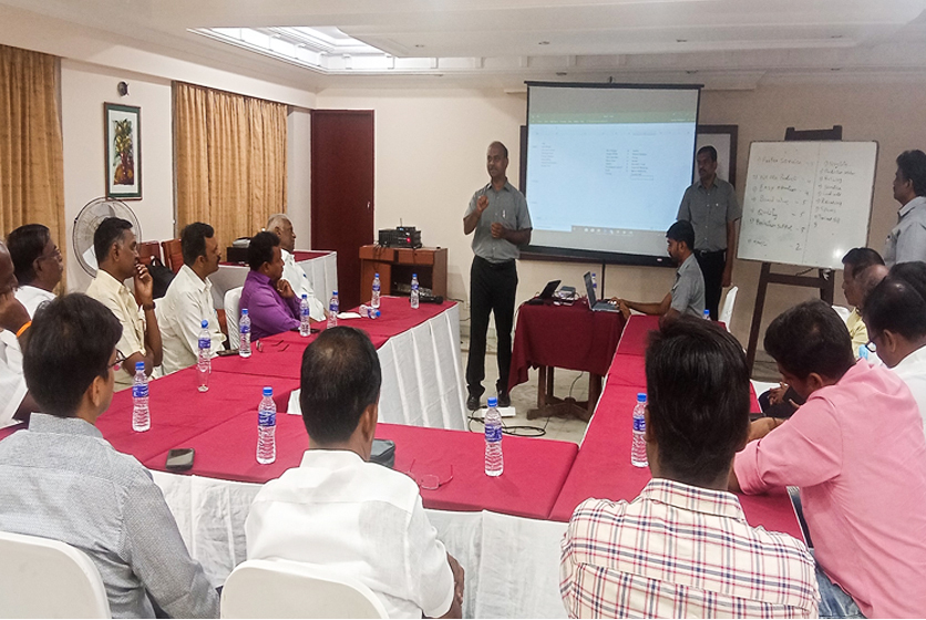 Taro Pumps sales manager conducting dealers meet