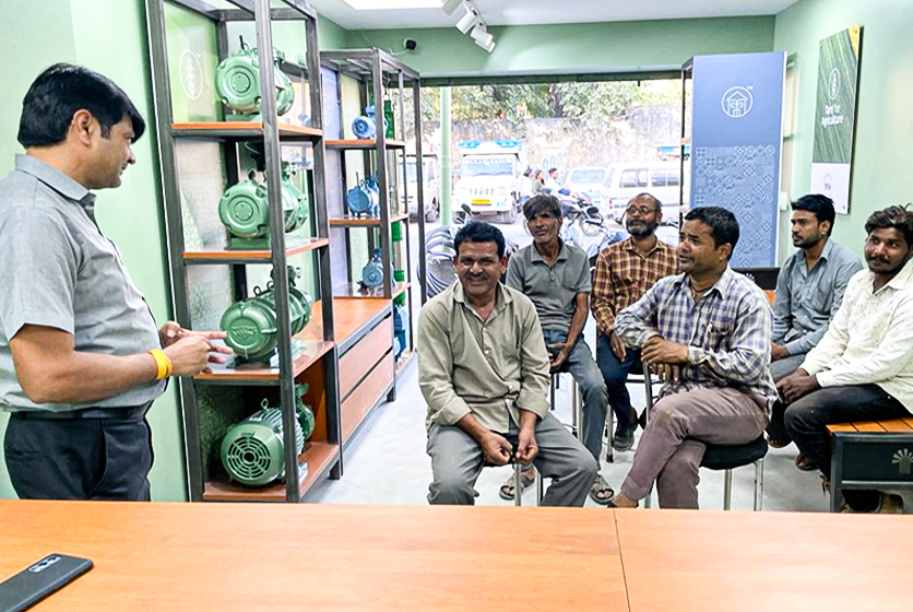 Taro Pumps sales manager conducting mechanics meet