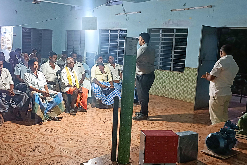 Taro Pumps manager conducting customers meet