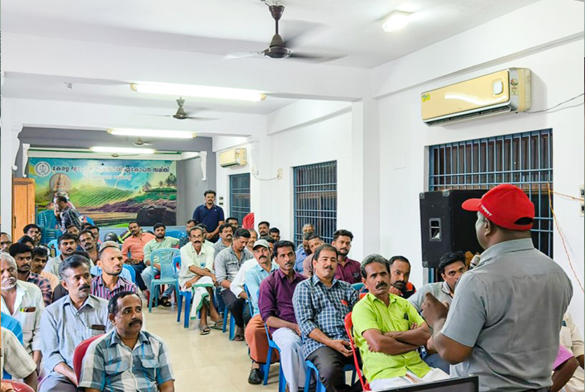 Taro Pumps manager conducting mechanics meet