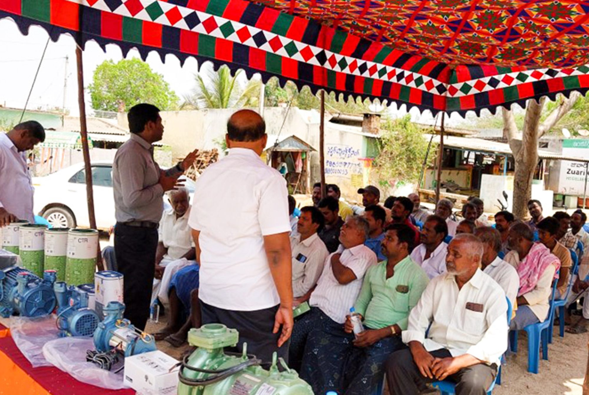 Taro Pumps manager conducting customers meet