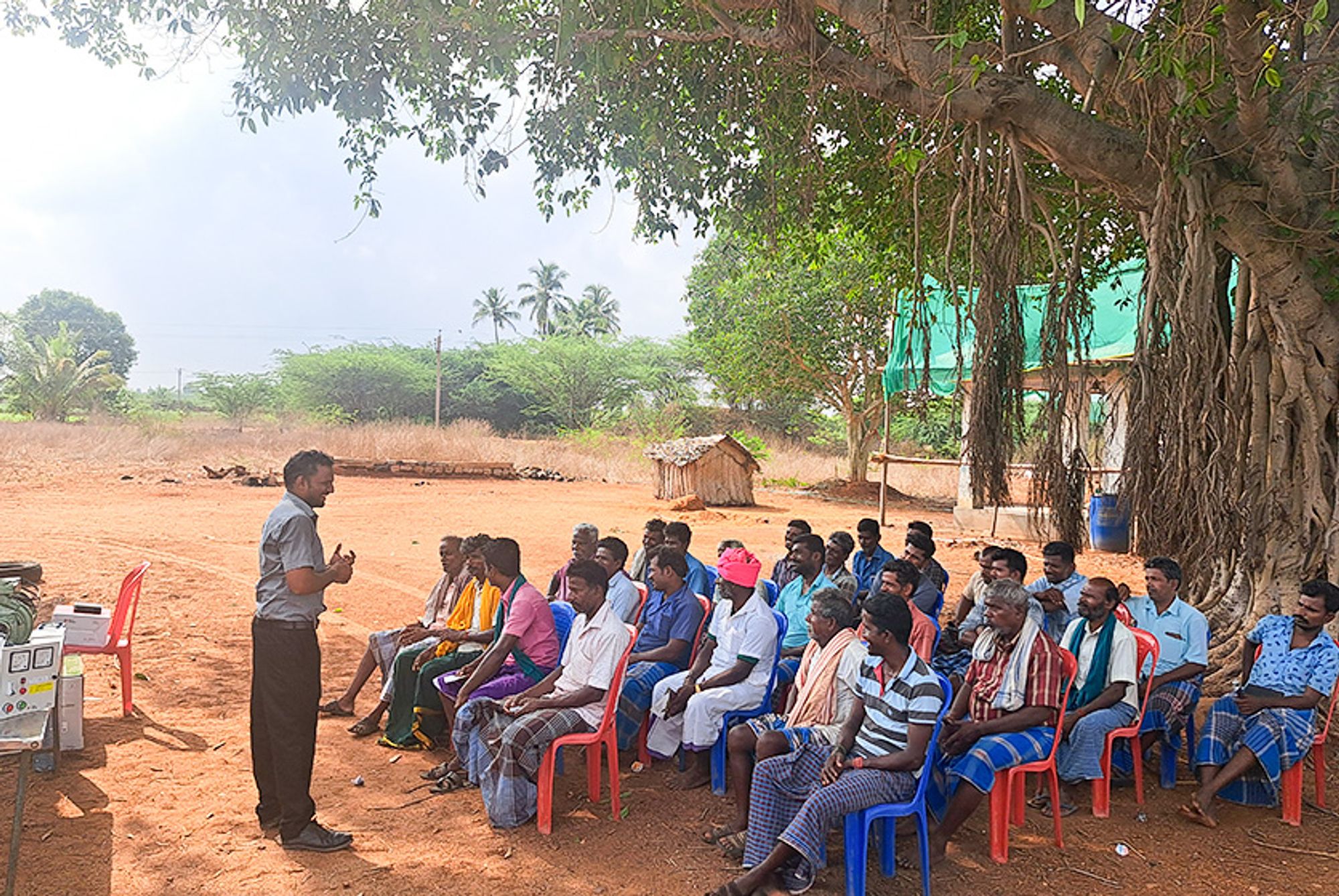 Taro Pumps manager conducting customers meet