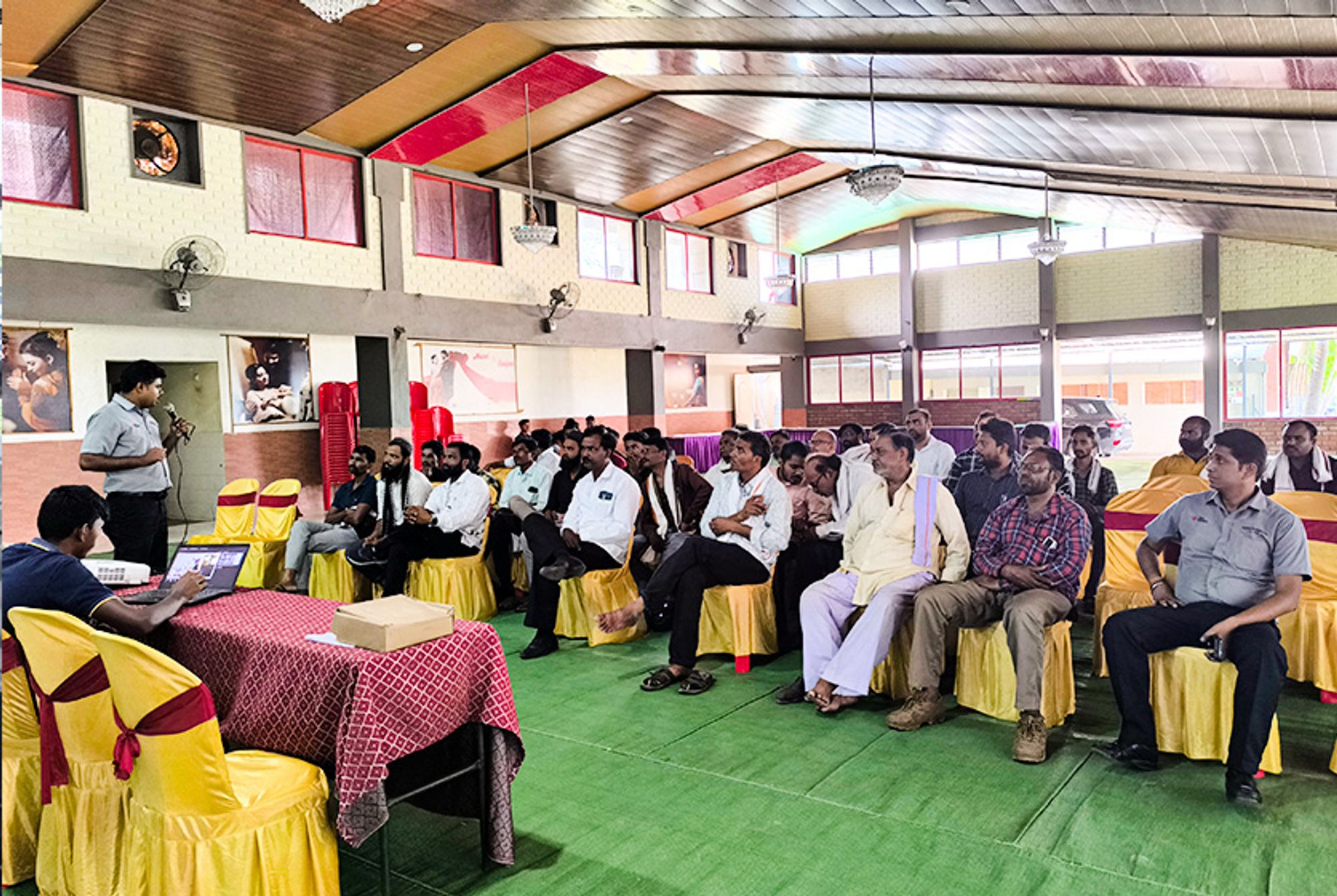 Taro Pumps conducting mechanics meet