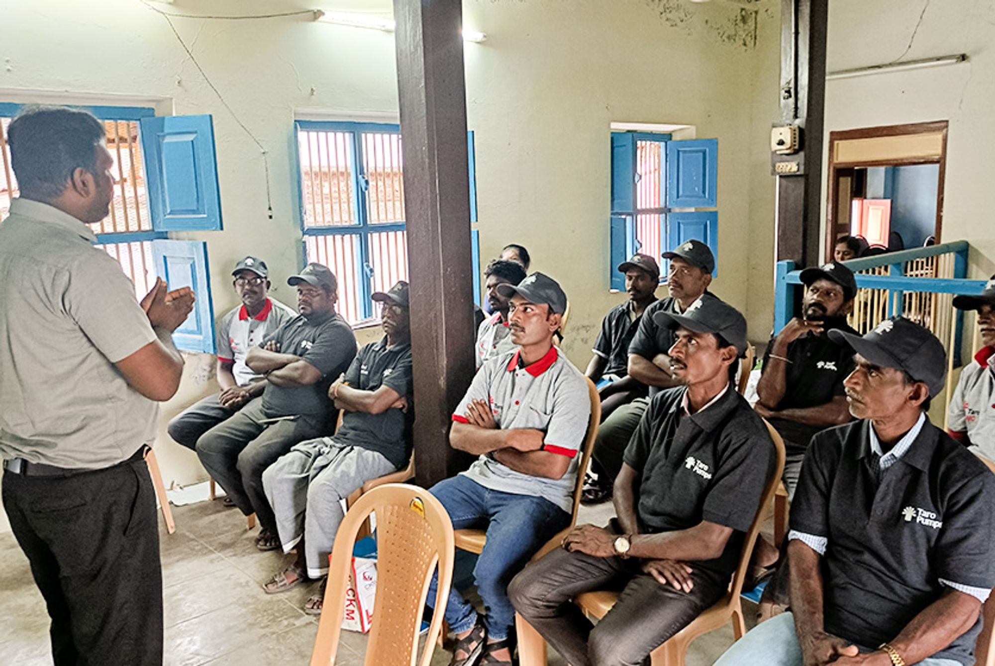 Taro Pumps manager conducting mechanics meet