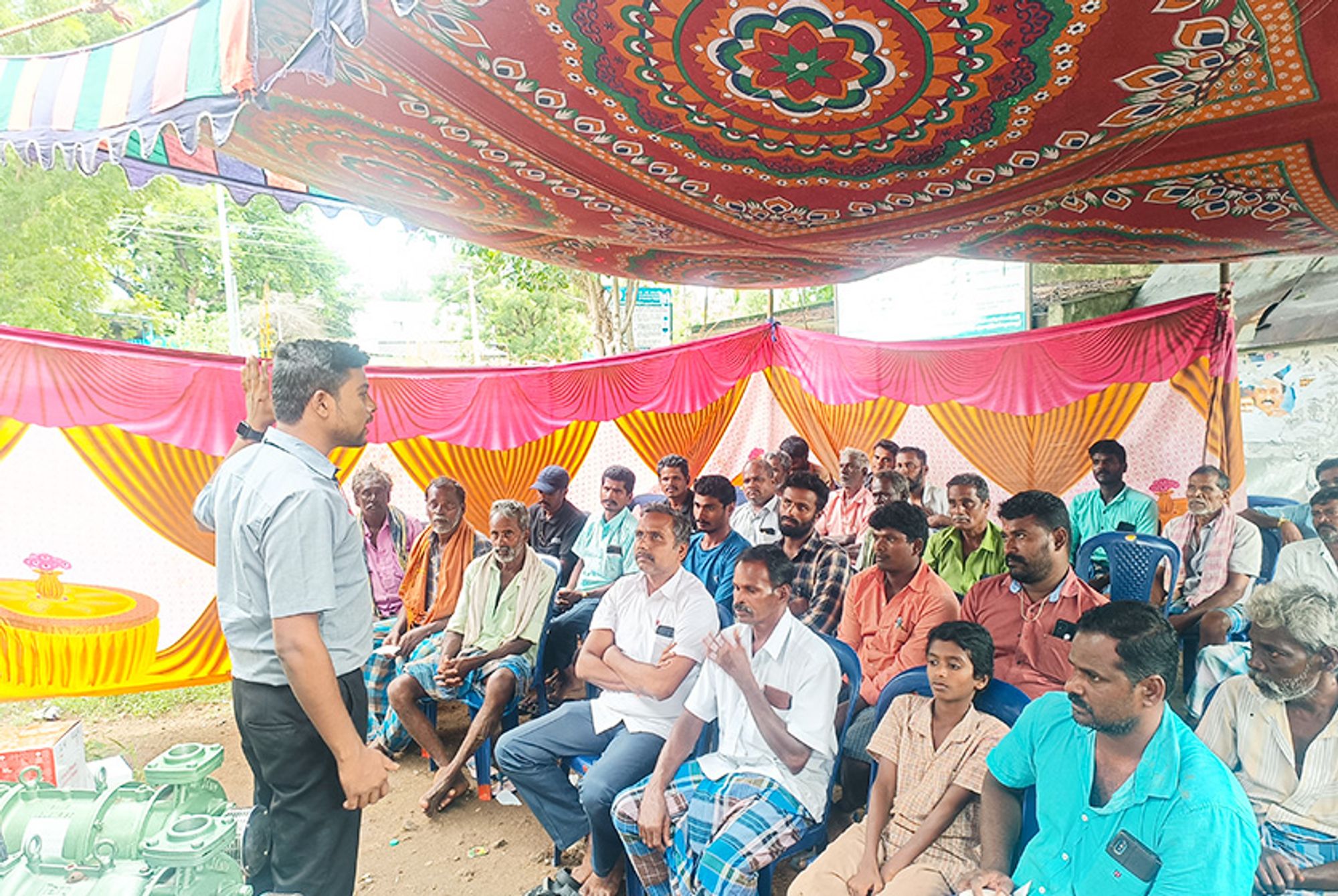 Taro Pumps manager conducting customers meet