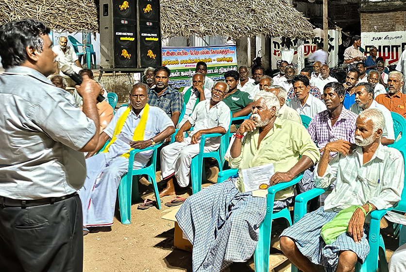 Taro Pumps manager conducting customers meet